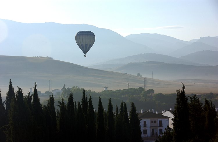 Hot air balloon over Ronda September 2007